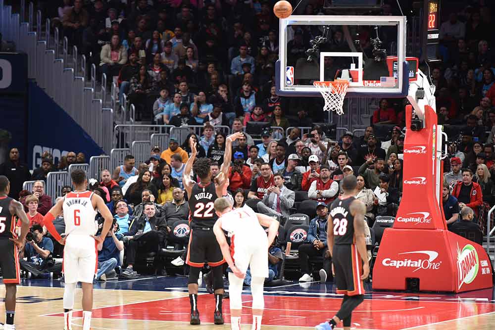 Sports bars near Capital One Arena